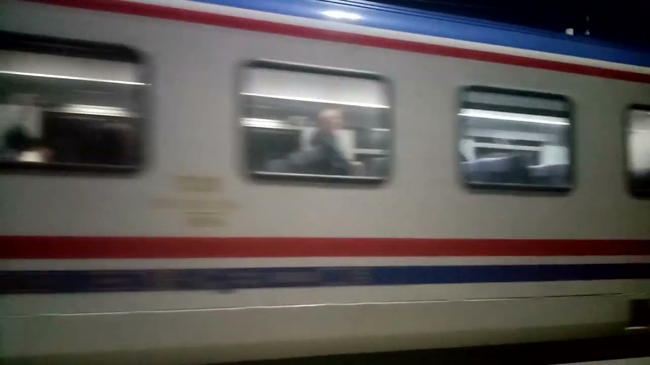TCDD E68037 EGE EKSPRESİ