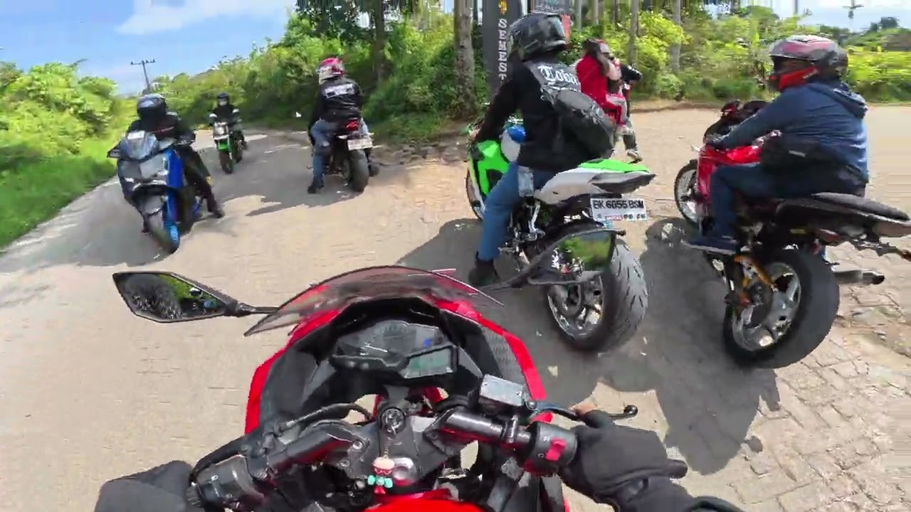 View gunung Sibayak. Touring tipis tipis