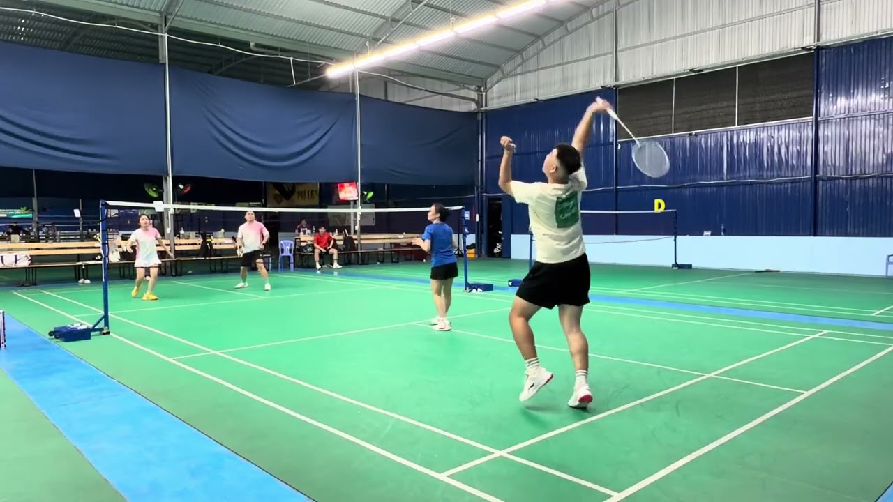 PHÁT / ANH vs KHÔI / LINH