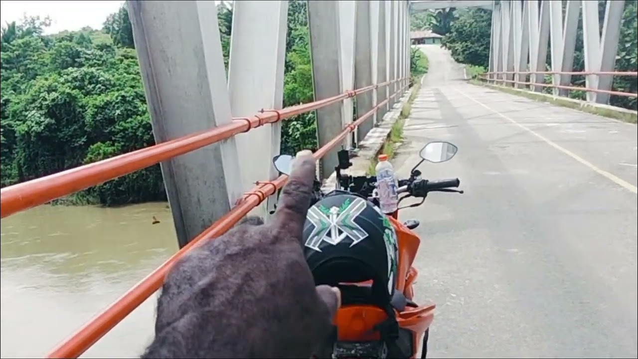 PERJALANAN MENUJU DISTRIK AIRU KABUPATEN JAYAPURA 