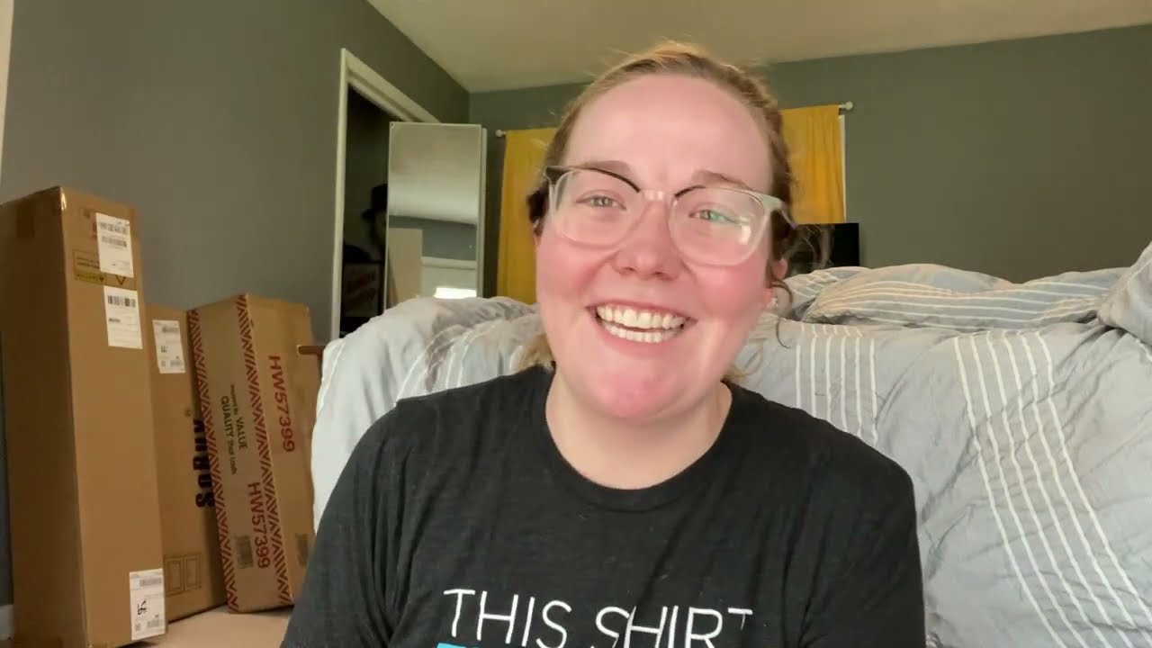 Vlog #60| Wedding Day Emergency Kit! (What we used and didn't use)