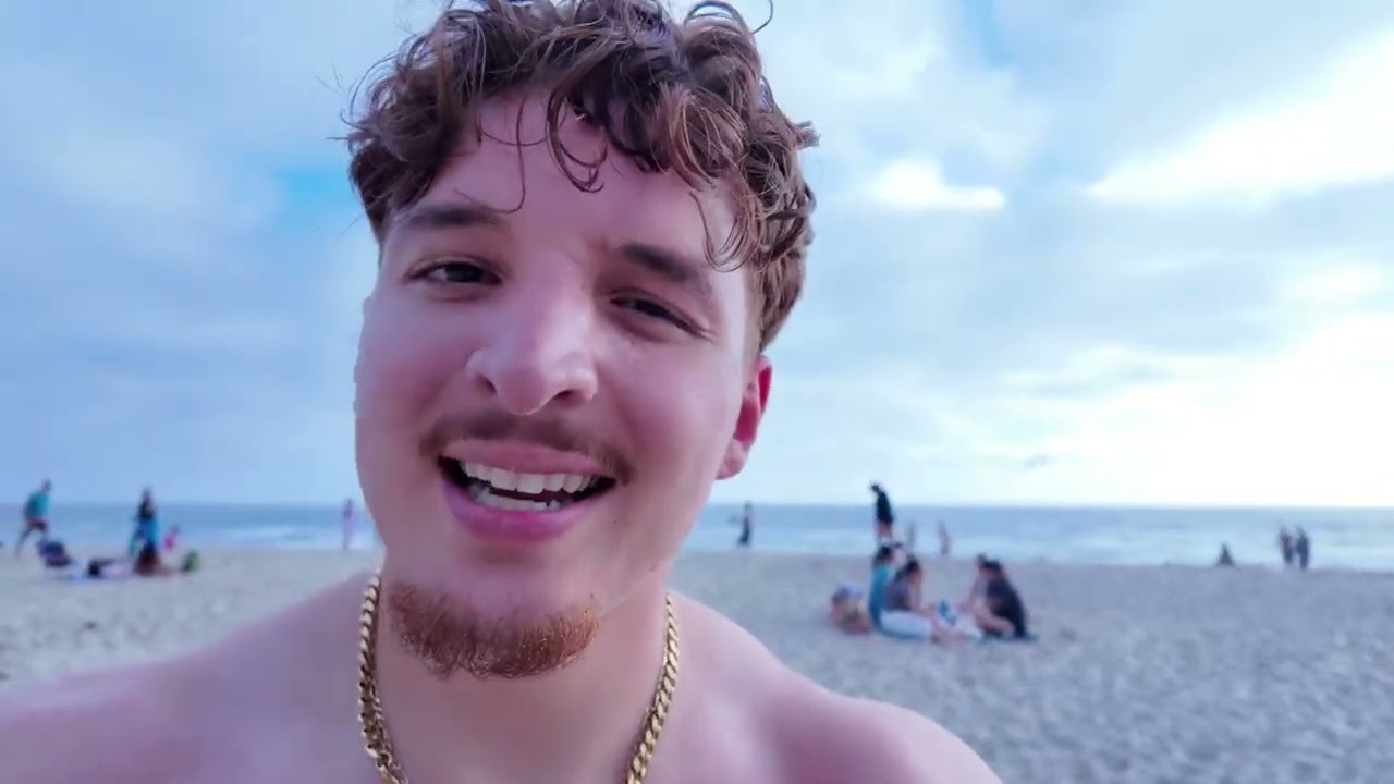 Victoria Beach Vlog!