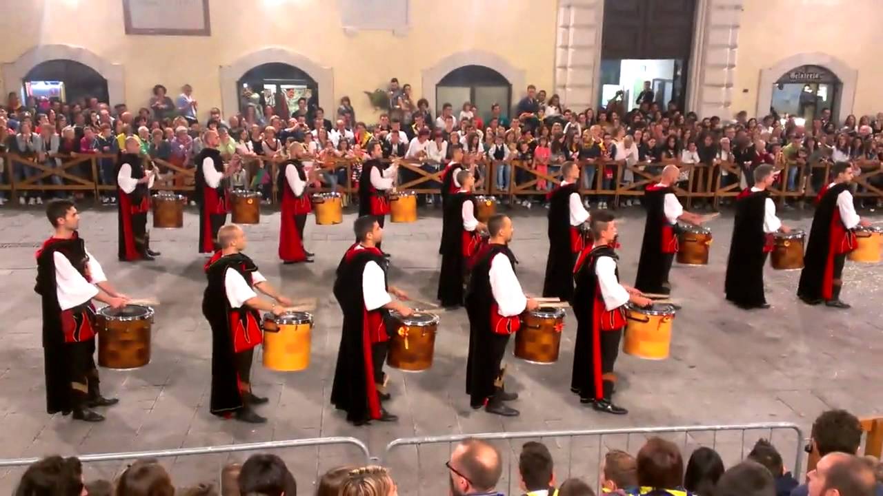 Esibizione Tamburini San Martino 2012