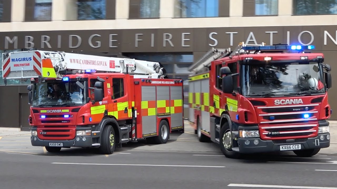 [TWO TONES] Cambridge Multistar Combined Aerial Pump & Roaming Rescue Pump Turnout