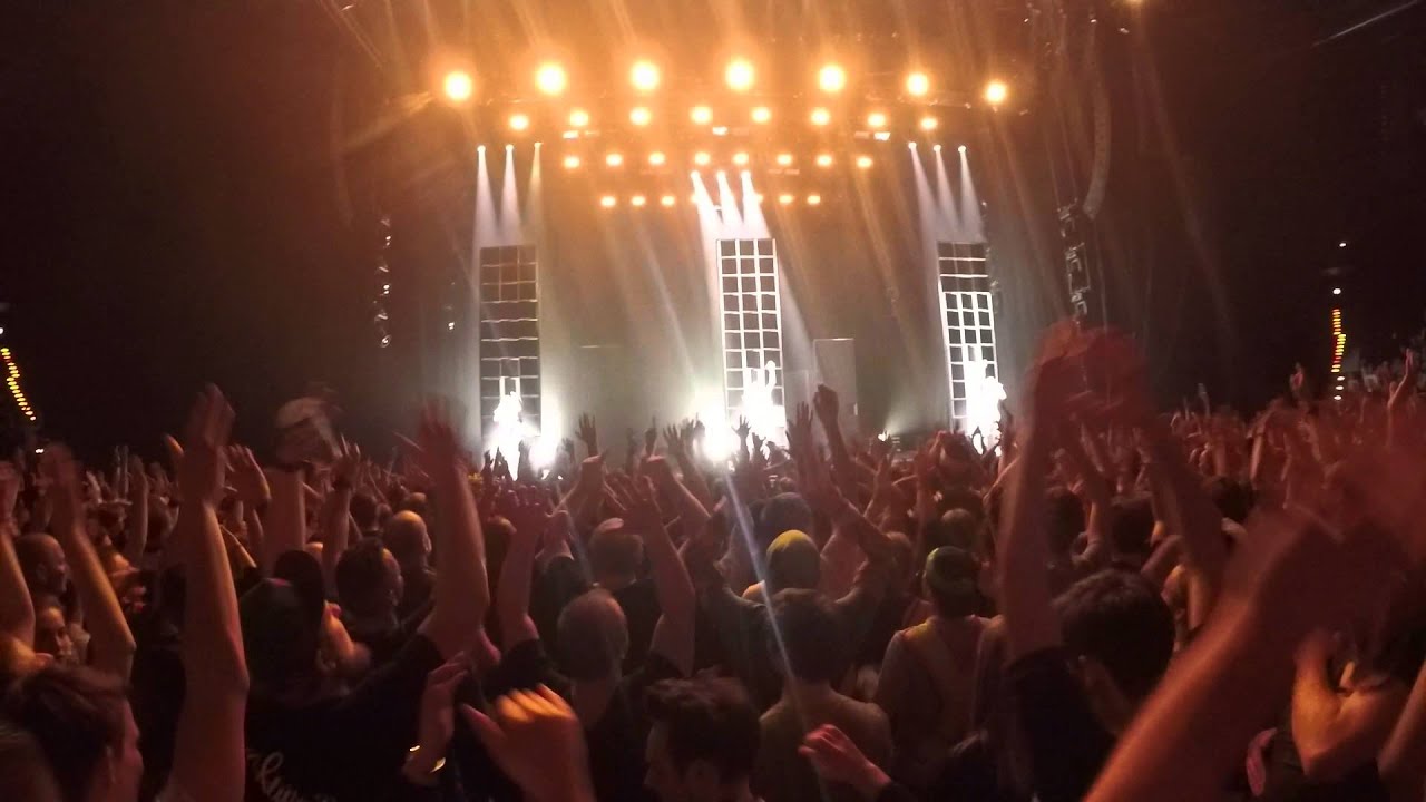Deichkind @ Barclaycard Arena Hamburg 15.02.2016