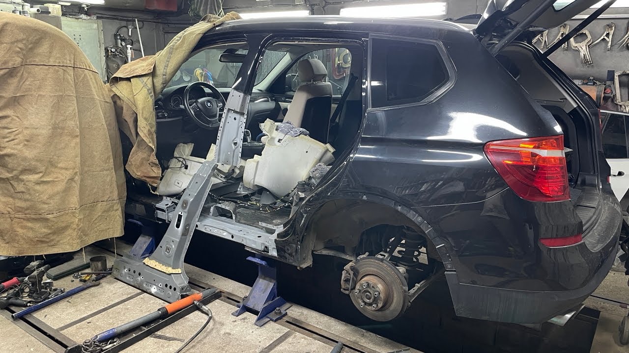 BMW X3 B-pillar repair