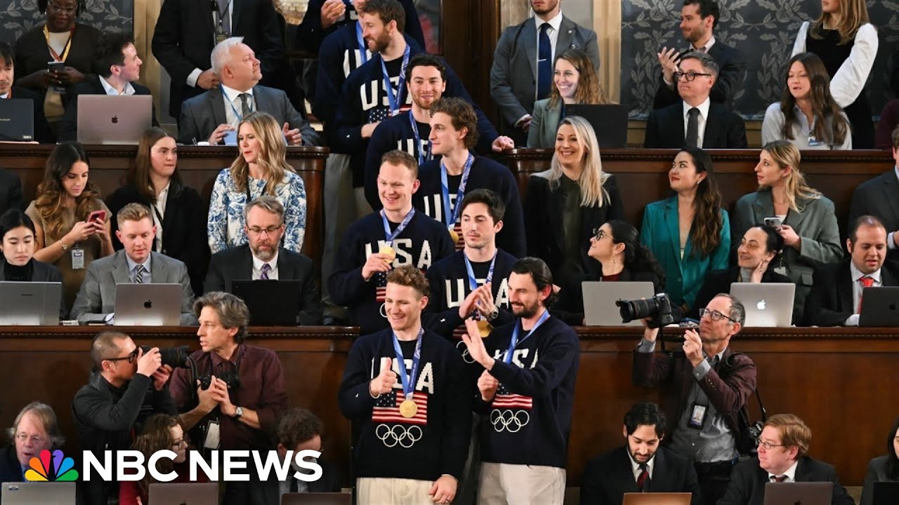 Trump brings the U.S. men's hockey team into the chamber during his State of the Union speech