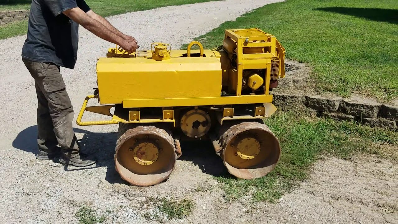 1986 Rammax P33/24 Vibratory Trench Roller - Selling on BigIron Auctions - Oct. 2, 2019