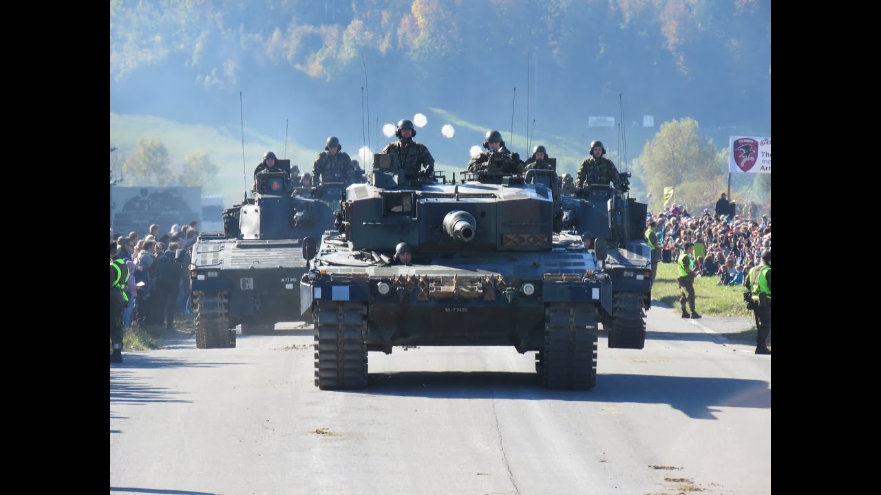 Swiss Alps, Thun meets Army Defile 2016, Steelparade, Tank, swiss, Switzerland