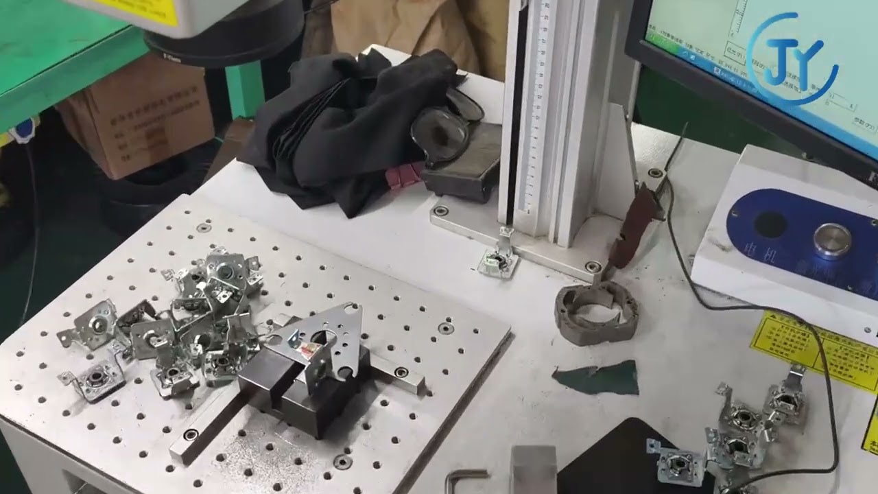 We utilize advanced laser logo marking technology with mature craftsmanship.