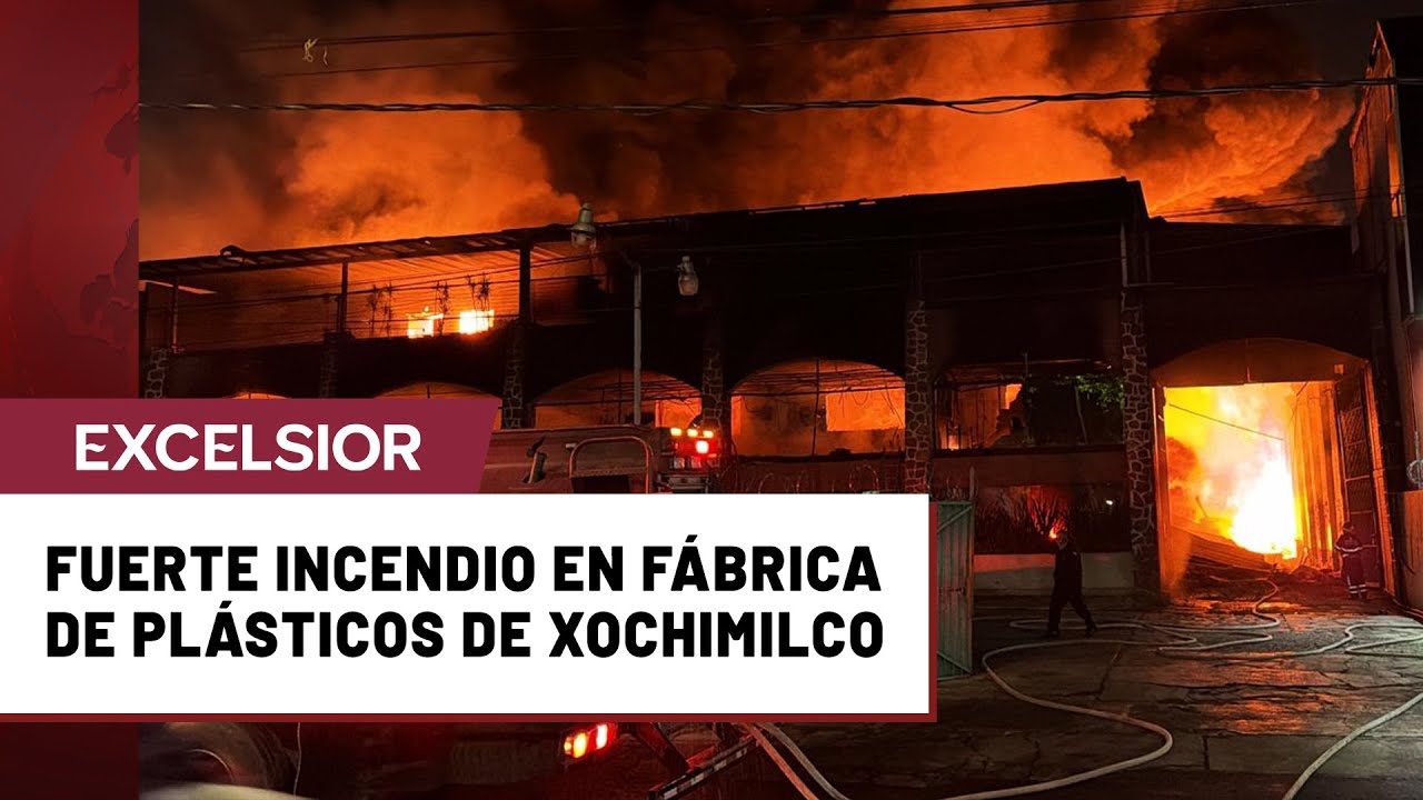 Emergencia en Xochimilco por incendio en una fábrica de plásticos