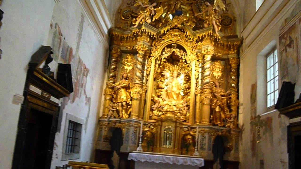 Bestemmia in chiesa al suon delle campane