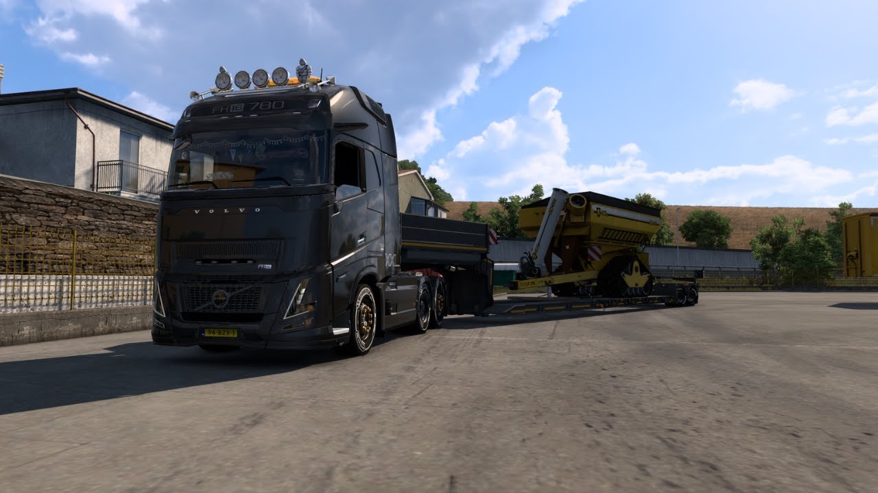 With the new Volvo Aero 780XXL and lowloader