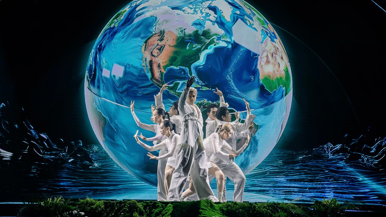 Trọng Hiếu mang đàn tranh lên sân khấu chung kết Miss Earth Việt Nam 2023 cùng 