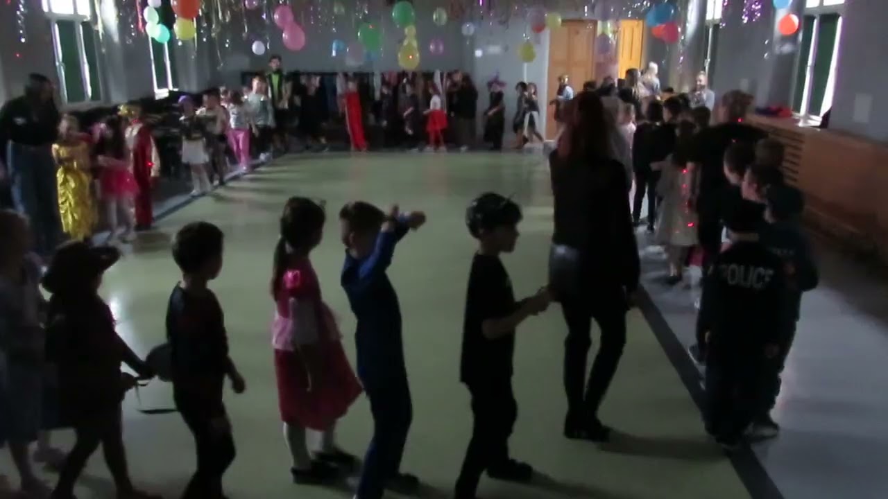 W karnawale czas na bale - część 4