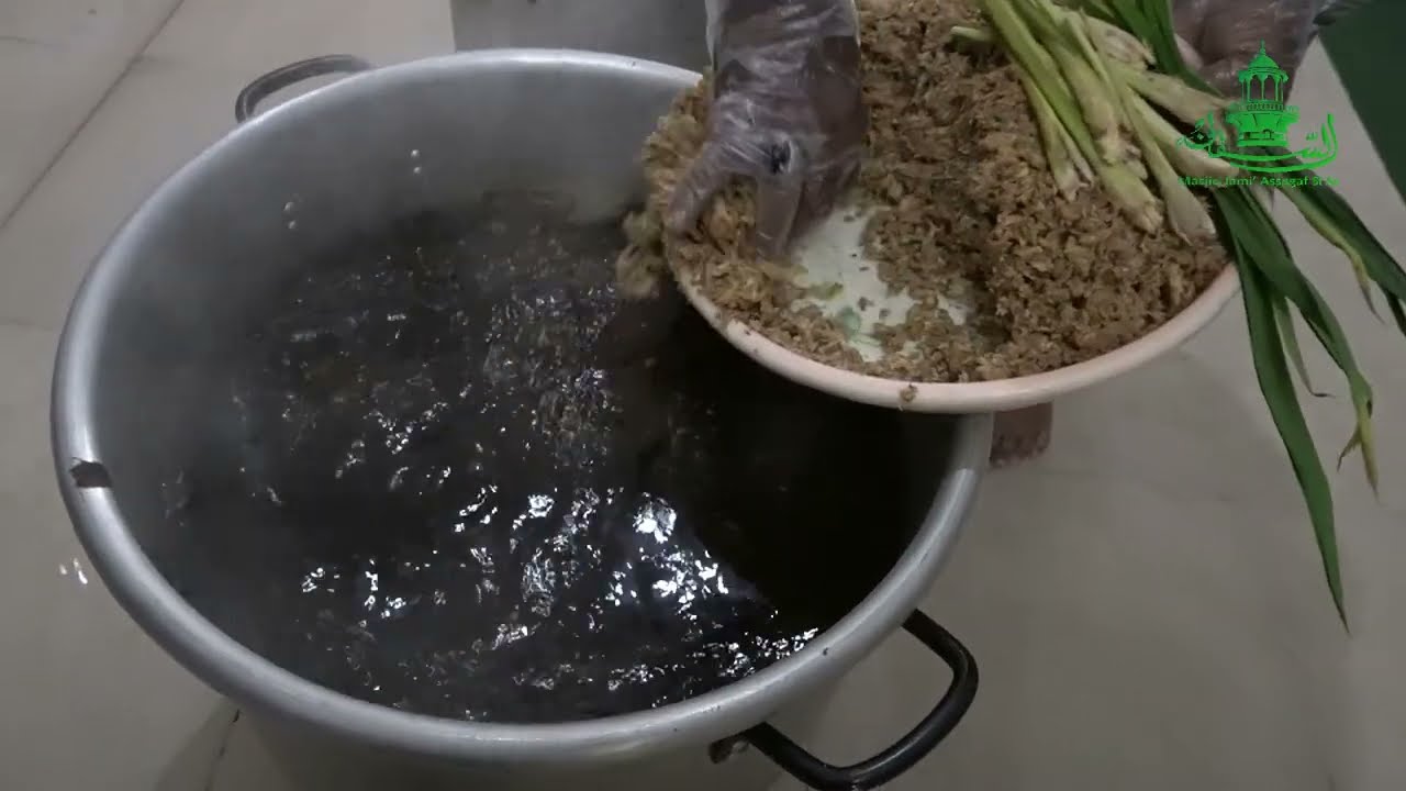 Rahasia Kopi Rempah Menu Takjil Ramadhan di Masjid Assagaf