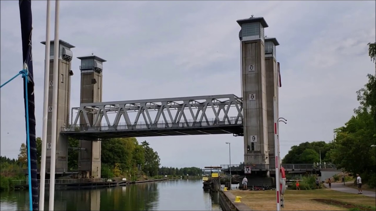# 2  - SAILING THE GOTA-RIVER TOWARDS TROLLHETTAN AND THE GOTAKANAL