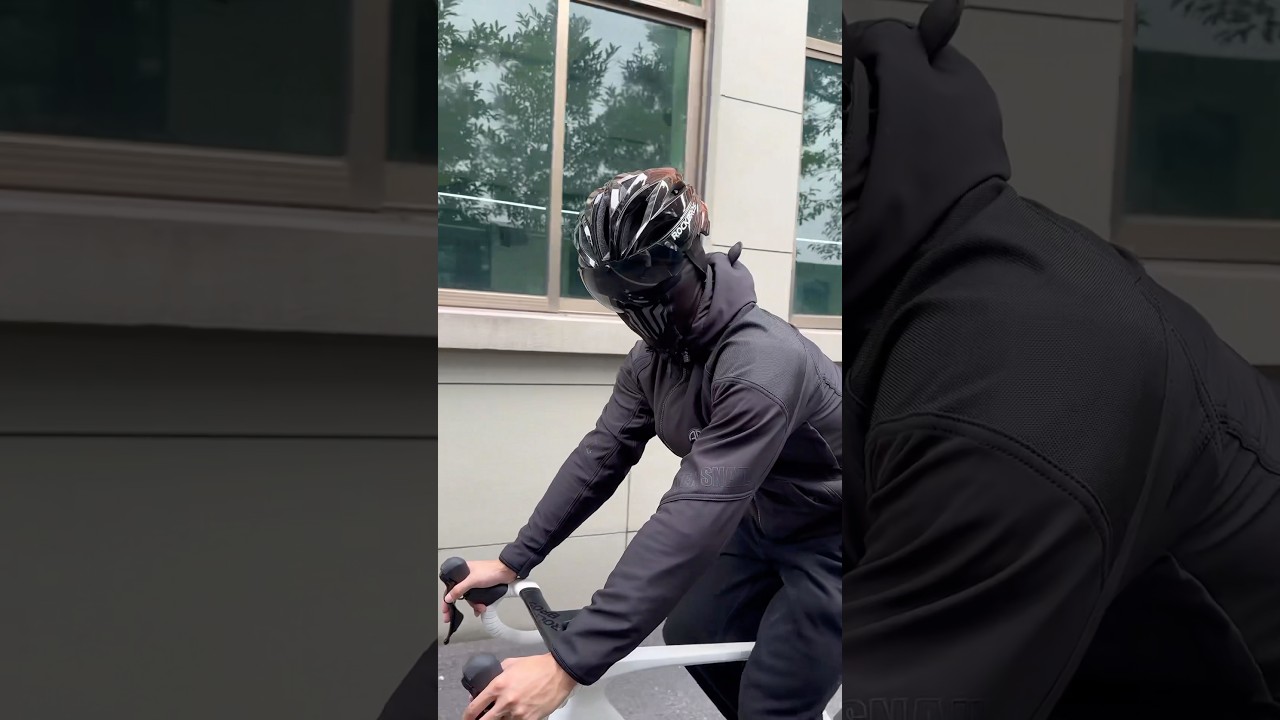 This mask is awesome 😎 #bike #bikeaccessories #cycling #mask #thermal #warm #bikegear