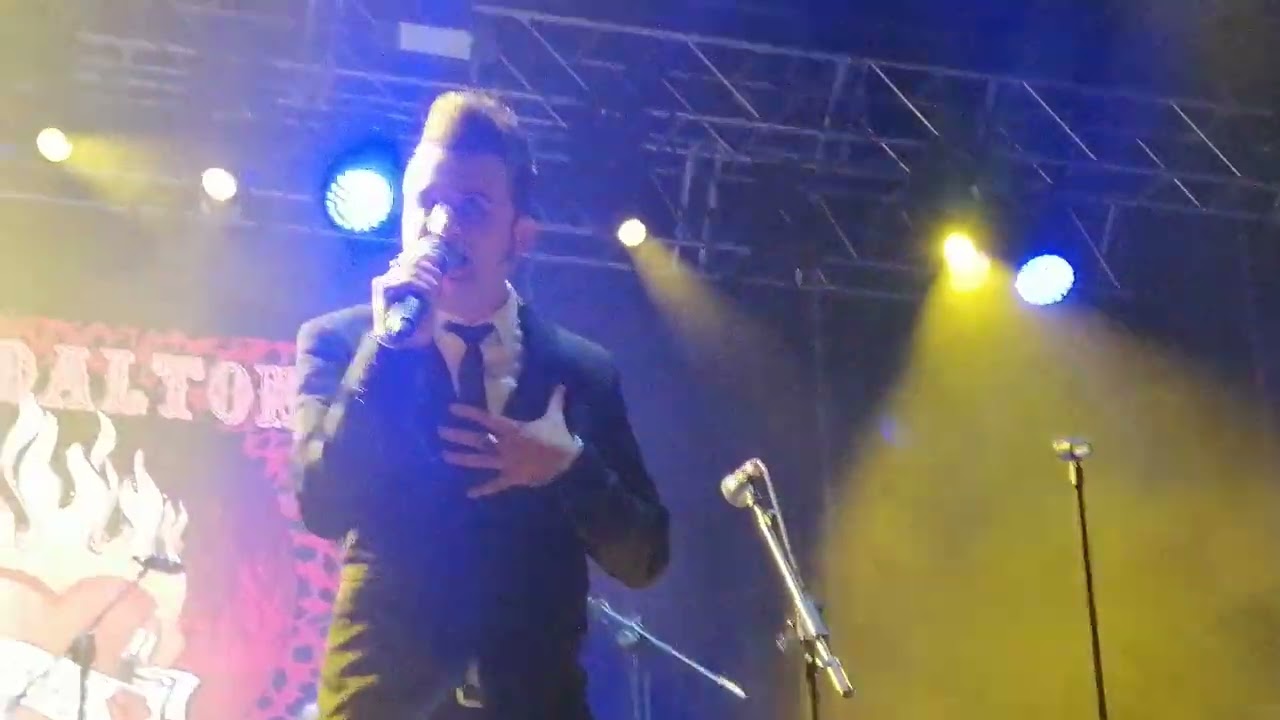 Los Dalton Rockabilly Boogie '' Homenaje a Isabel. en Villarreal