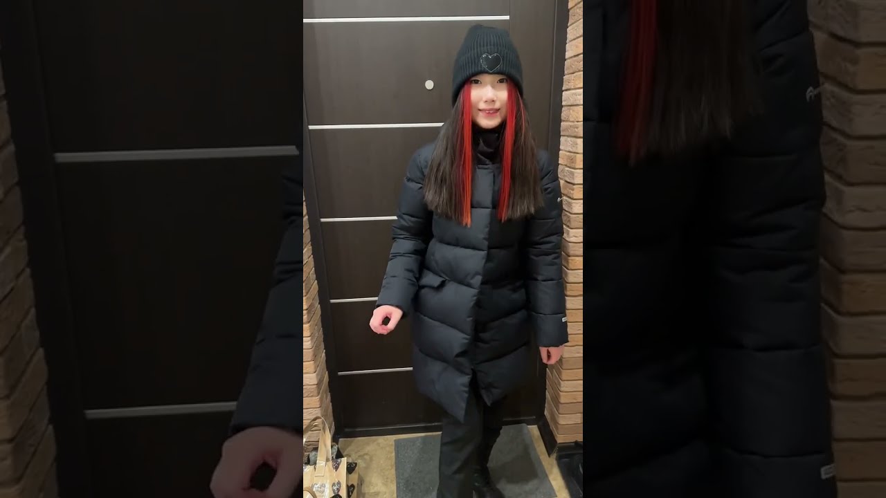 出发和崔微老大老二岳父岳母团聚，娜娜见到爸爸什么反应？