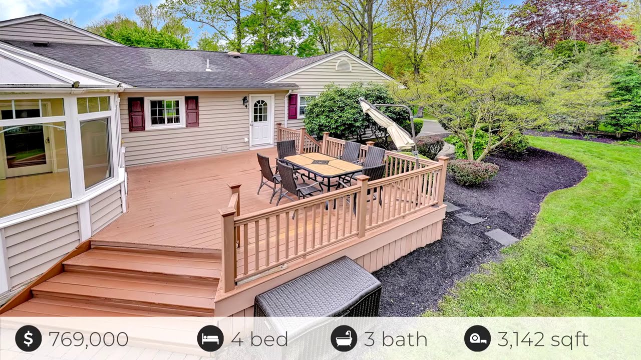 18 Duncan Drive, Holmdel