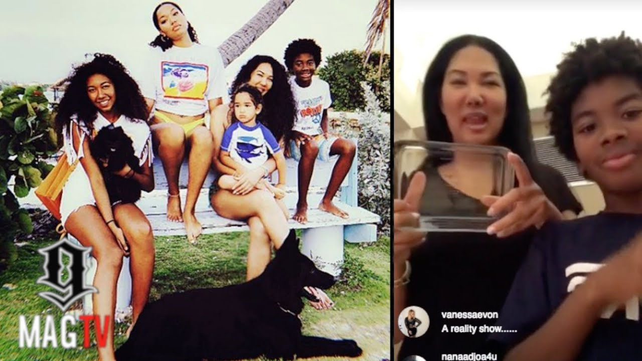 Kimora Lee Simmons On Mommy Duties Baking With The Kids!
