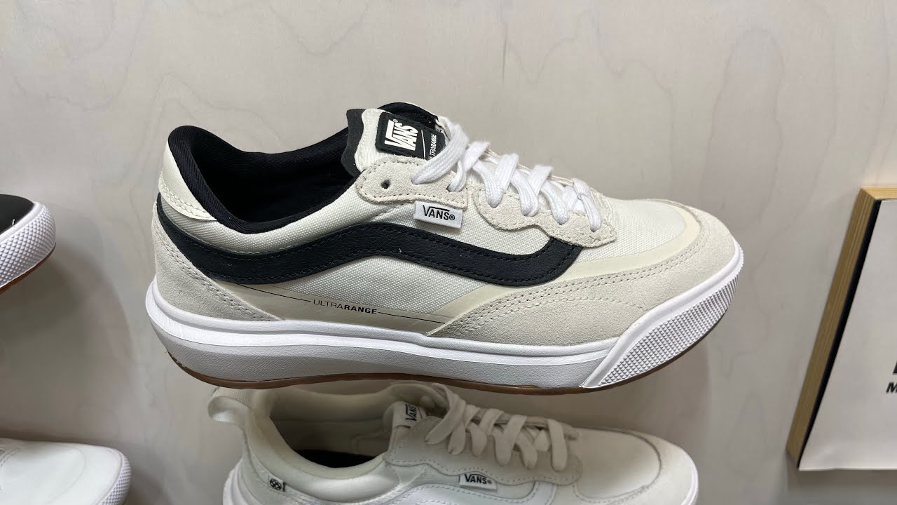 Vans Ultrarange 2.0 (White/ Black) - Style Code: VN000D61YB2-WHT