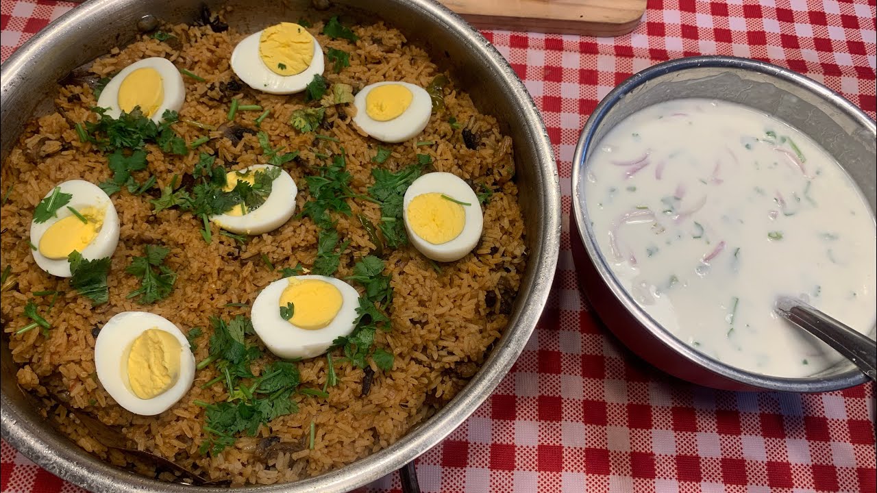 Mushroom Pulao Recipe | Hotel Style Mushroom Pulav | Easy Lunch Box Recipe