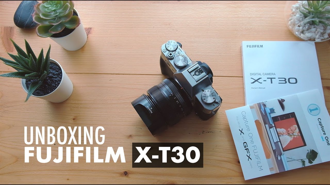 FUJIFILM X-T30 - UNBOXING video and quick setting