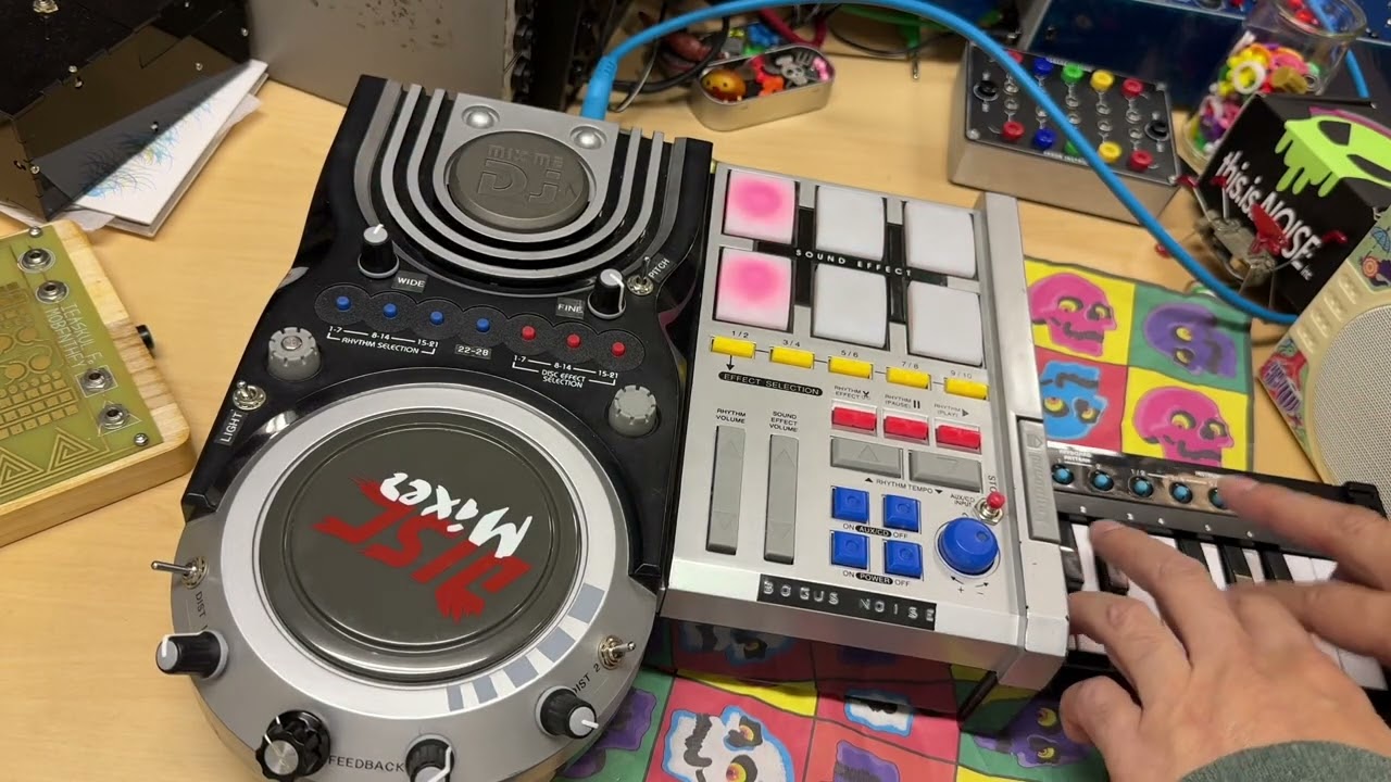 Bogus Noise / Circuit bent : Mix Me DJ