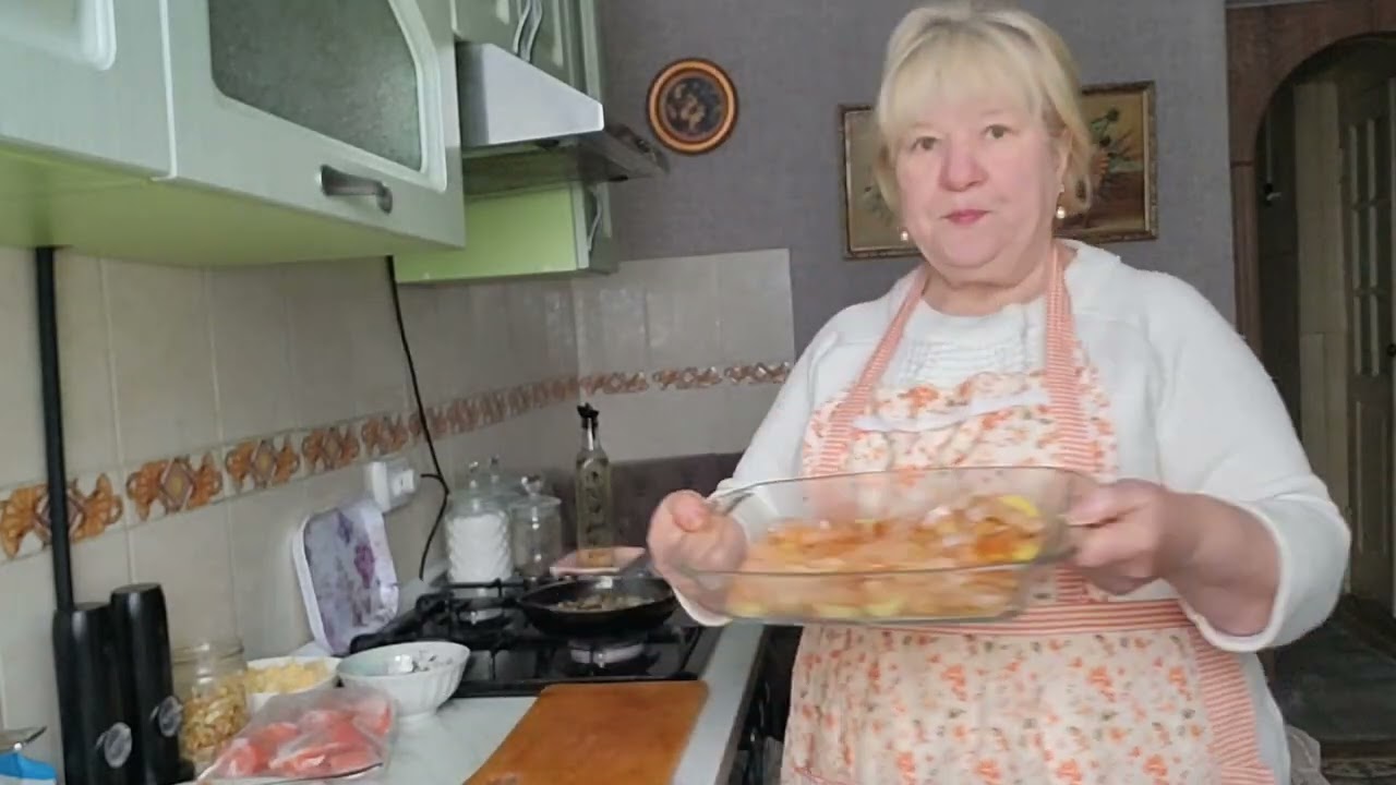 МЯСО ПО - ФРАНЦУЗСКИ С КАРТОШКОЙ.