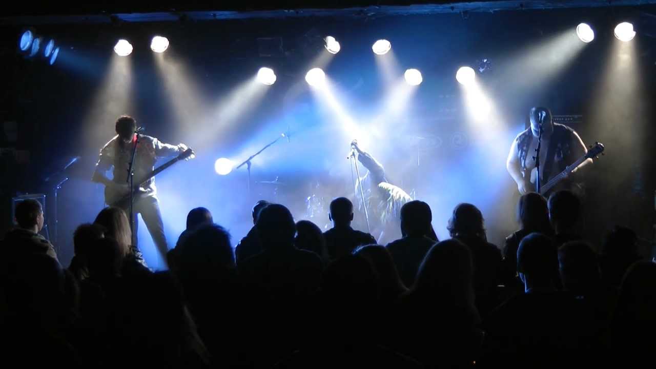 Svineinfluensa - John Dee 19.04.2012 (Emergenza Semifinale)