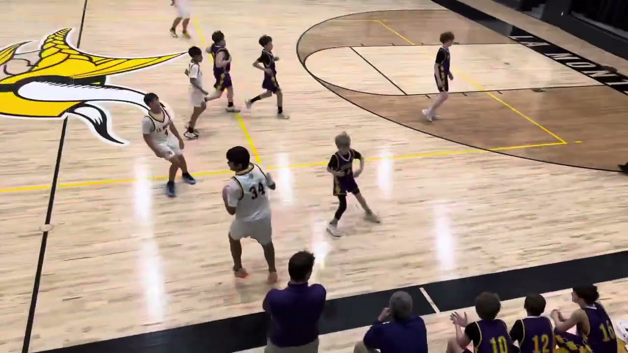 La Monte vs Otterville middle school boys basketball game