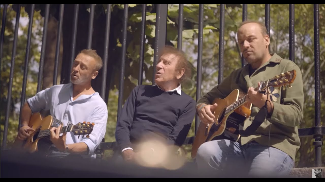 Alain Souchon, Ours et Pierre Souchon - S'asseoir par terre (Clip officiel)