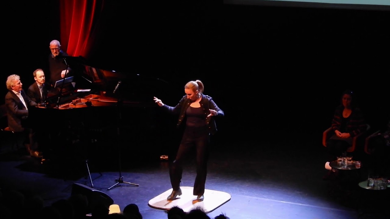 Marieke vd Ven tapt op muziek van Dick Kattenburg