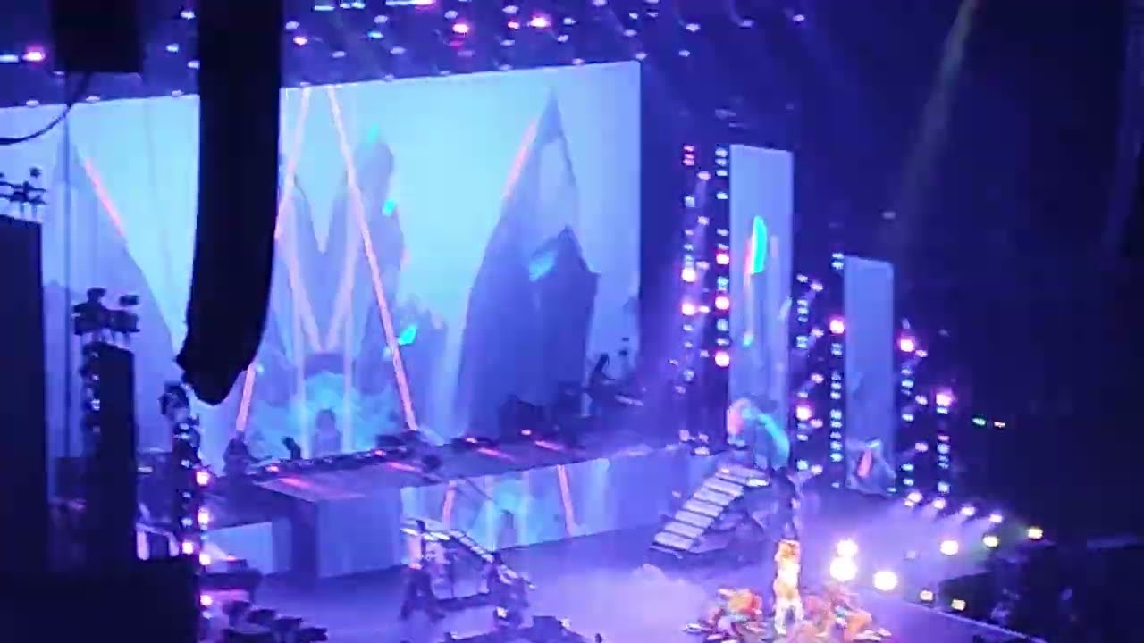 Jennifer Lopez Up All Night  -  Movistar Arena Madrid Spain 2025