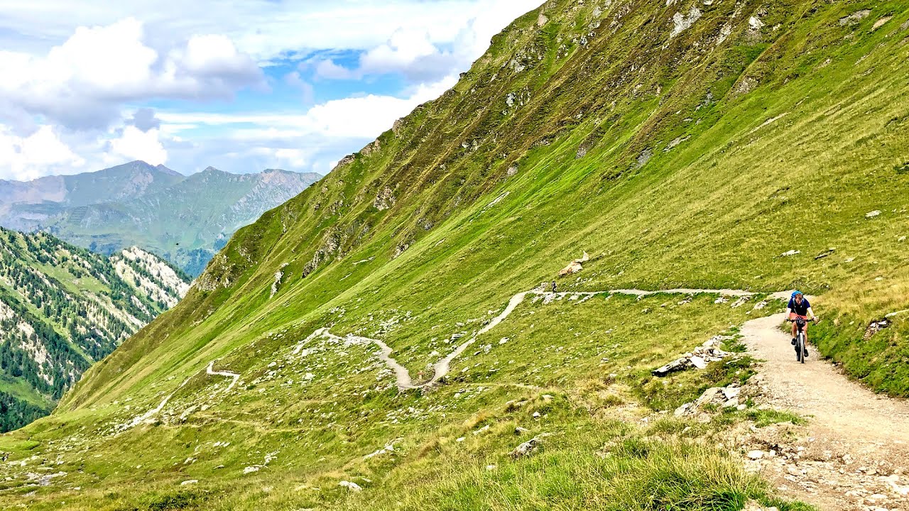 Mountain Biking The Tuxerjoch Trail | Hintertux, Austria