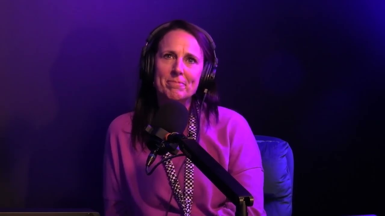 Bulldog Banter | s2, Ep 53 | Mrs Hoatson
