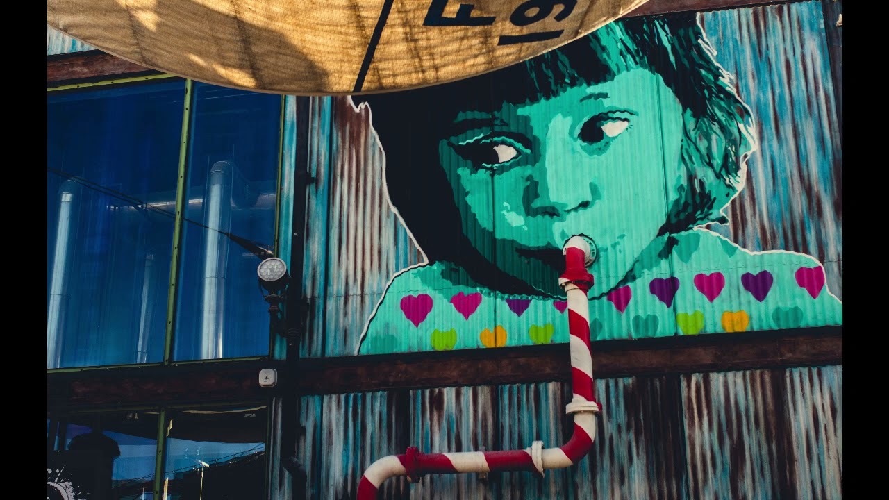 Art Screen saver - Colorful Street Art