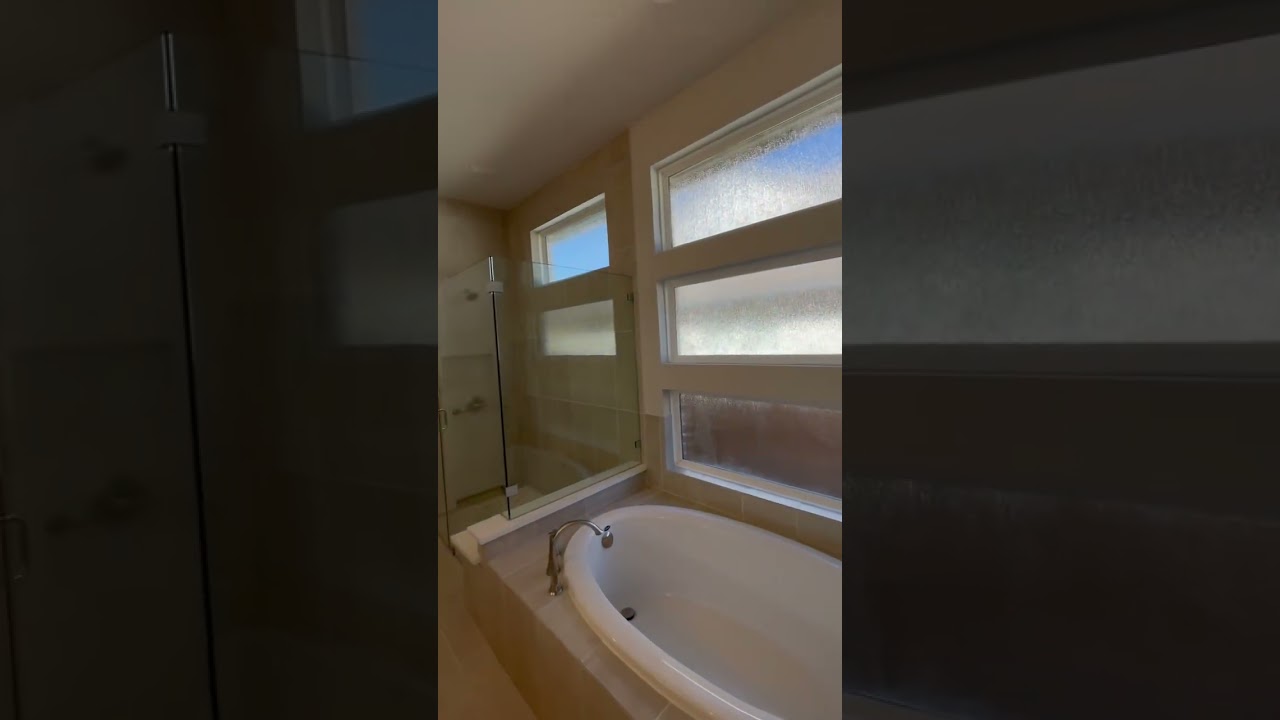 New home in New Braunfels, Texas #nbtxliving #nbtx #texas #realestate #shorts # hometour