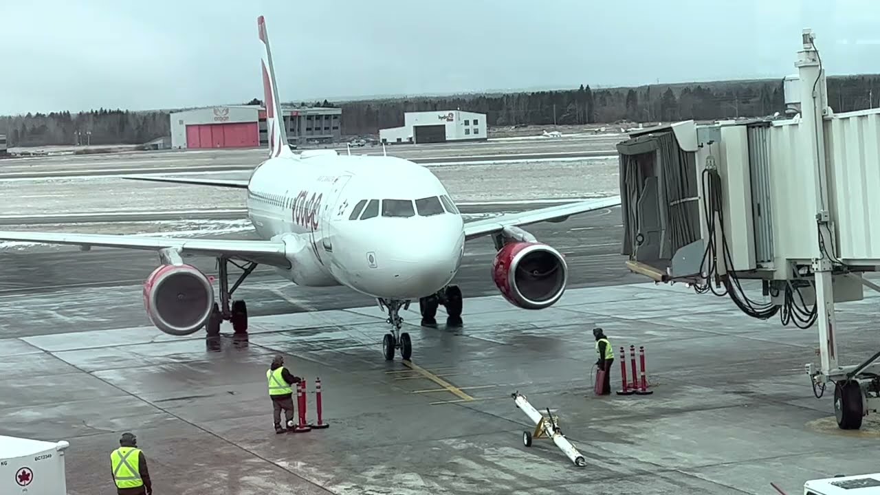 Air Canada AC 1512 (Thunder Bay YQT - Toronto YYZ) + AC 456 (Toronto YYZ - Ottawa YOW) - 11/13/2022