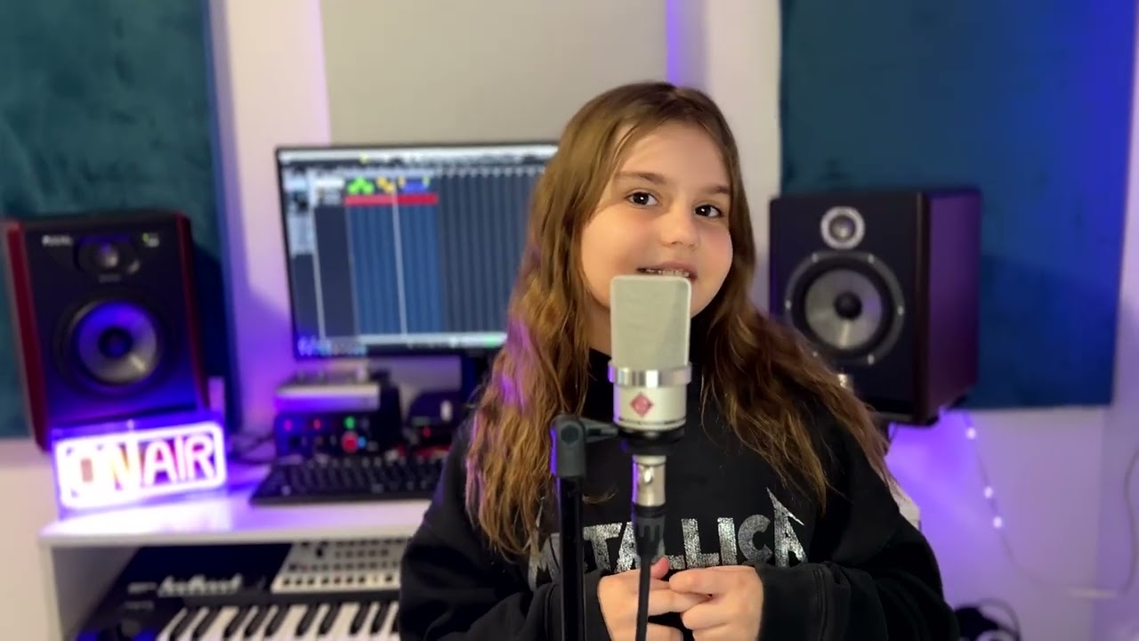 Sophia Crînguș-Mama, la multi ani Cover