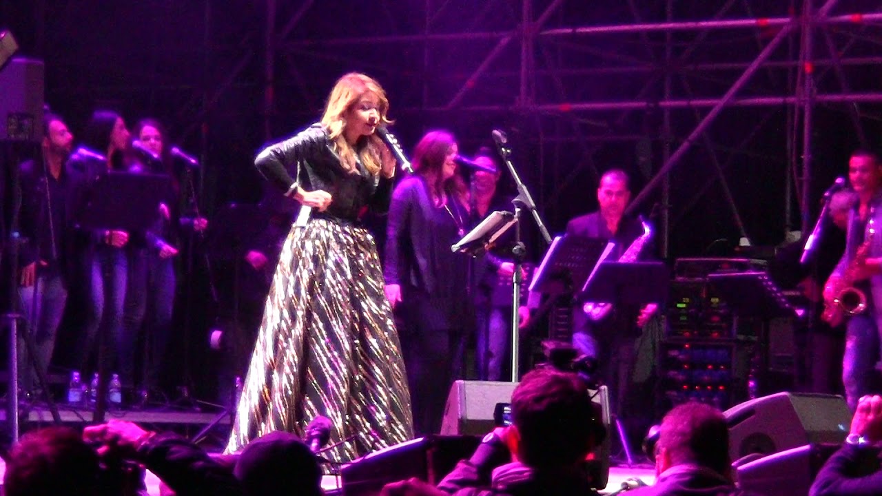 ARRIVA CRISTINA...