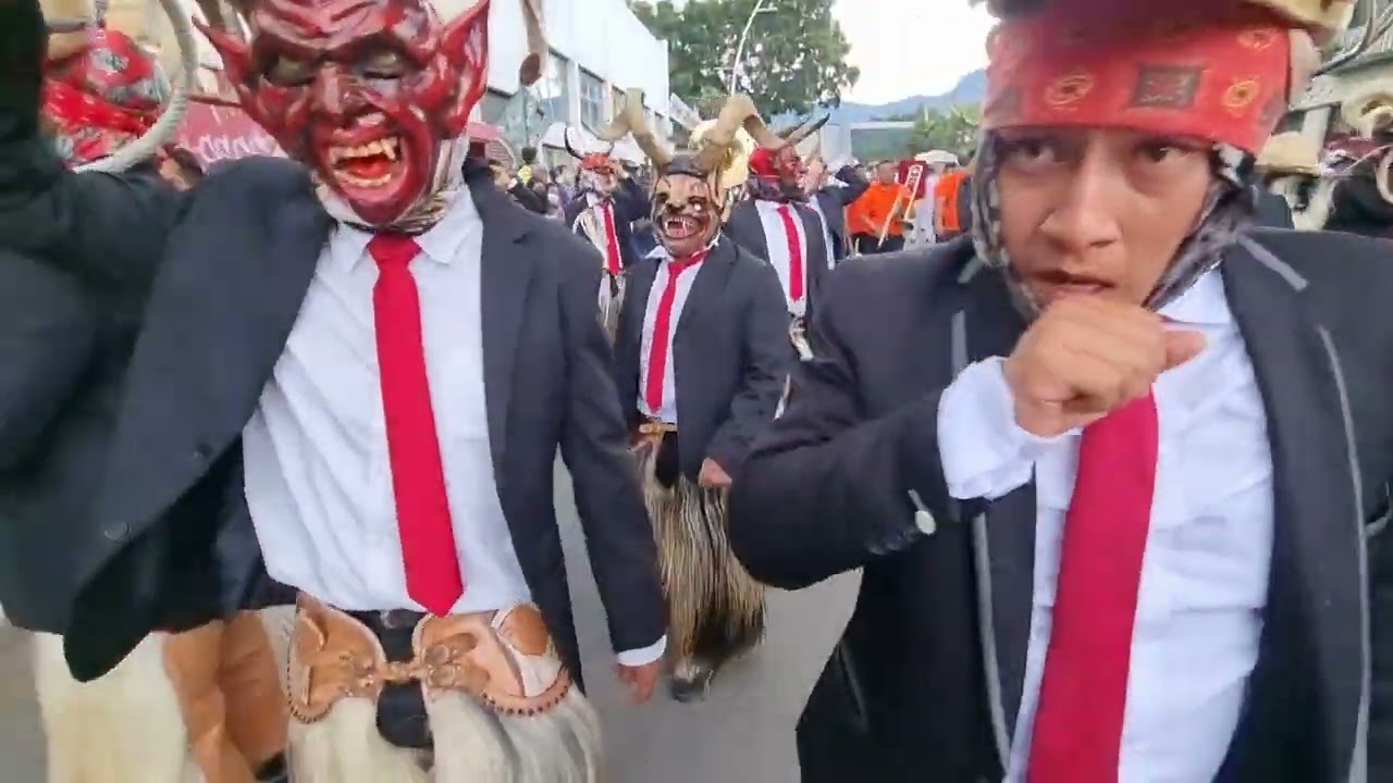 Guelaguetza 2022 (Desfile de delegaciones. Diablos de Tecomaxtlahuaca)