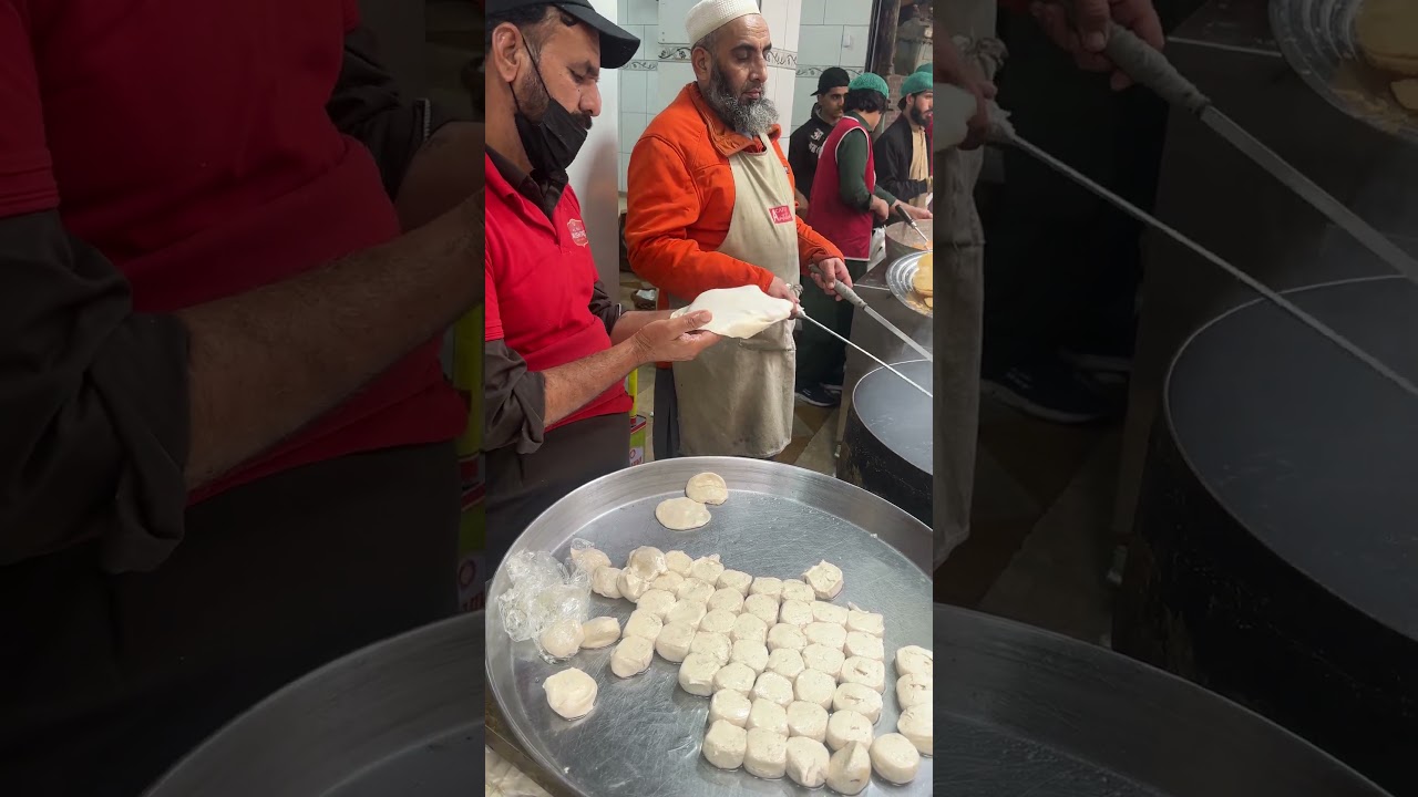 Soft delicious crispy paratha sizzling & tasty yum halwa 
