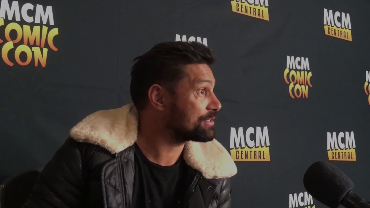 MCM London Comic Con - Manu Bennett Talks Slade's Return to Arrow and More