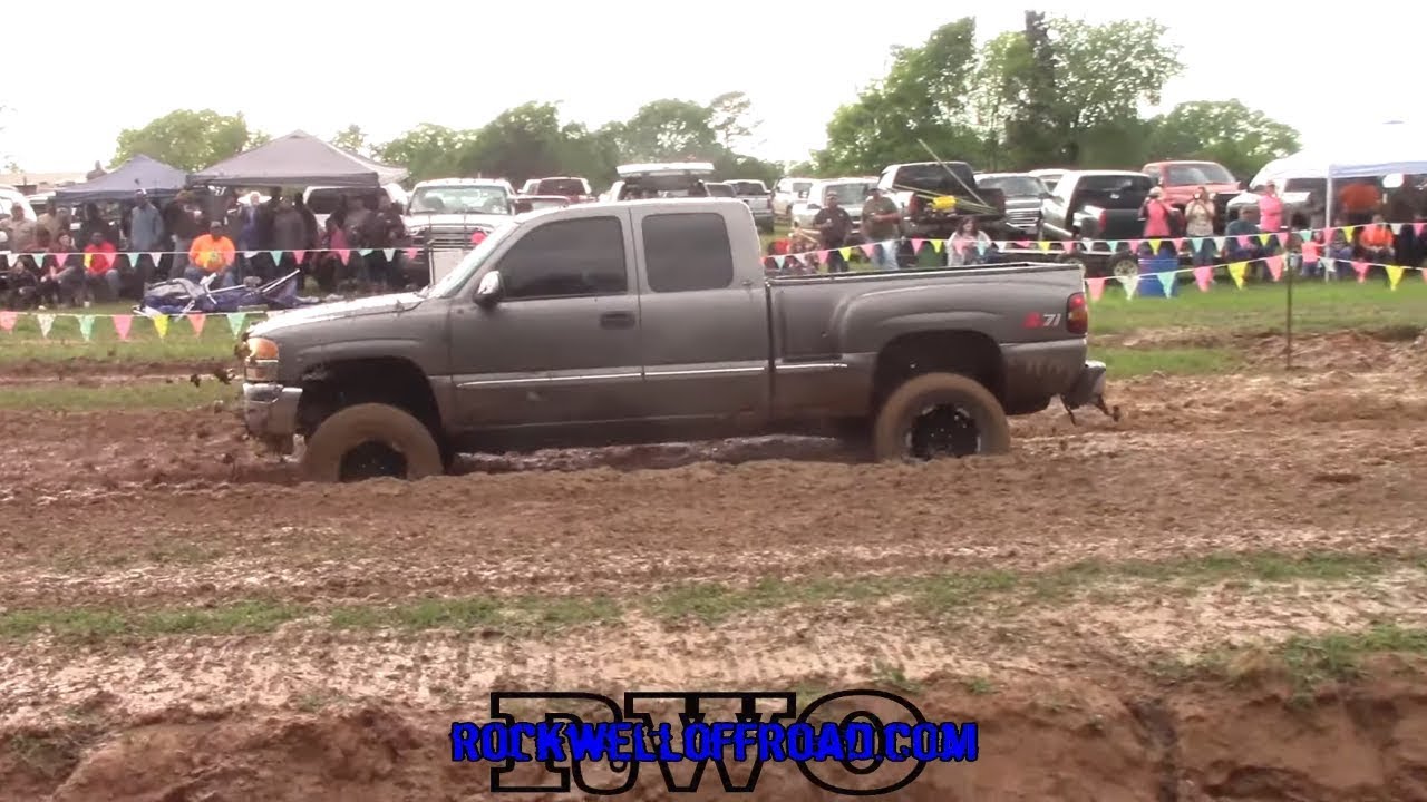 SMALL TIRE BENEFIT MUD BOG! Just for Fun!