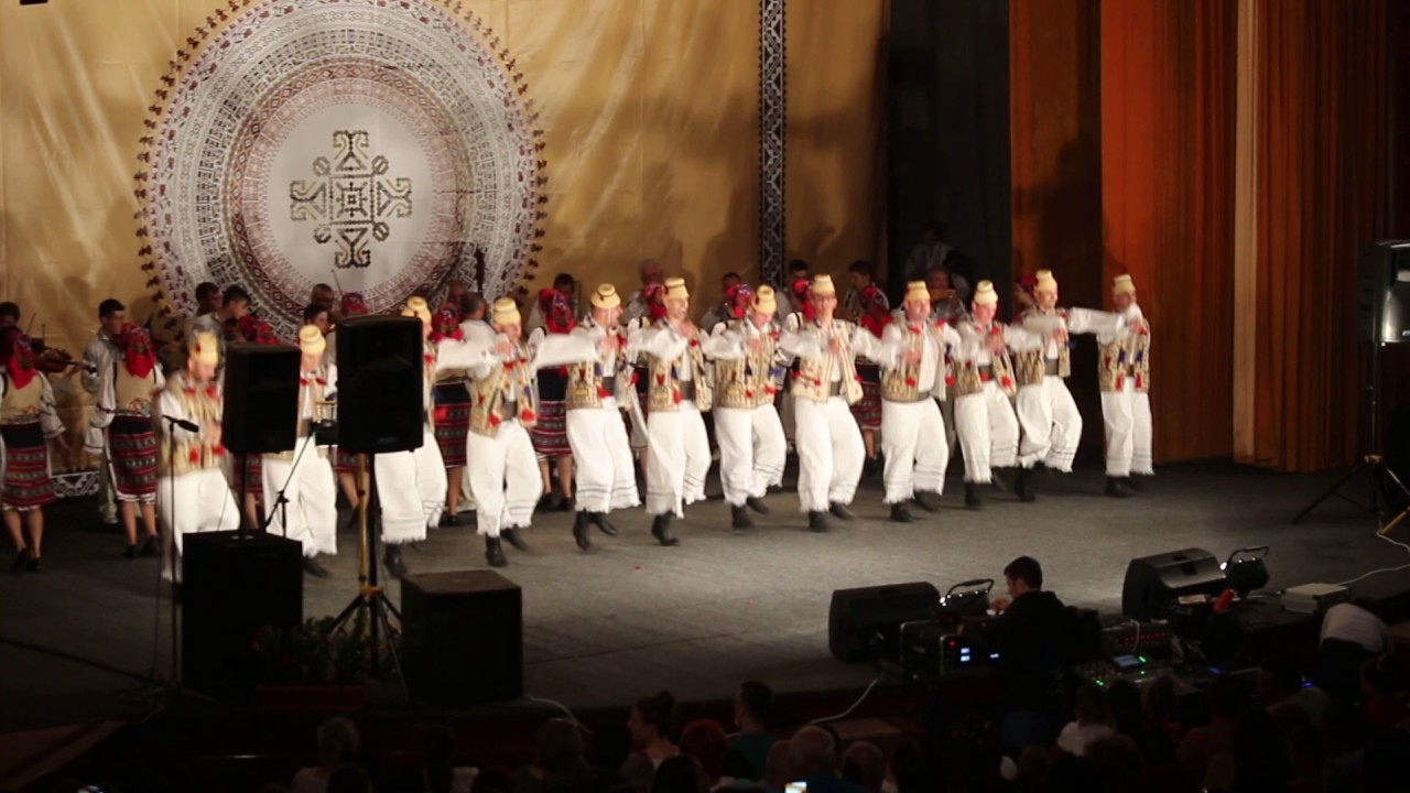 Hora din strabuni 2017, Ansamblu Trandafir de la Moldova   Husi  05