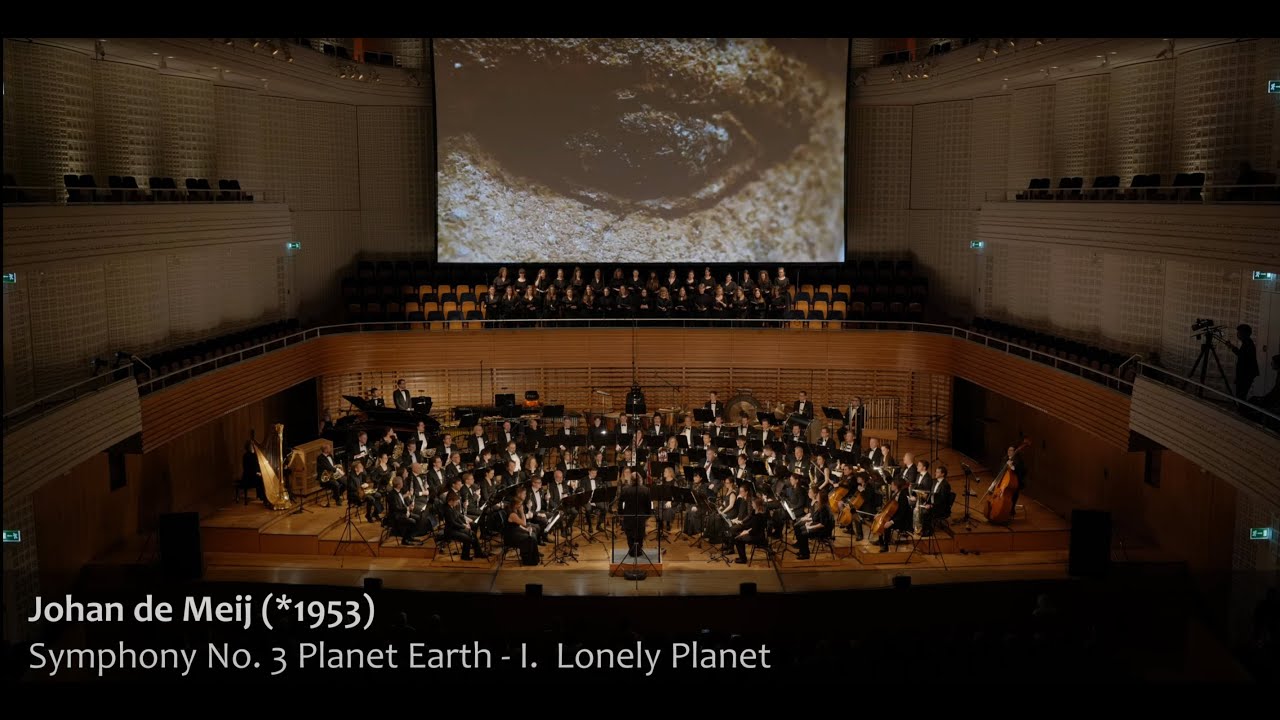 Blasorchester Stadtmusik Luzern: Symphony No. 3 Planet Earth by Johan de Meij