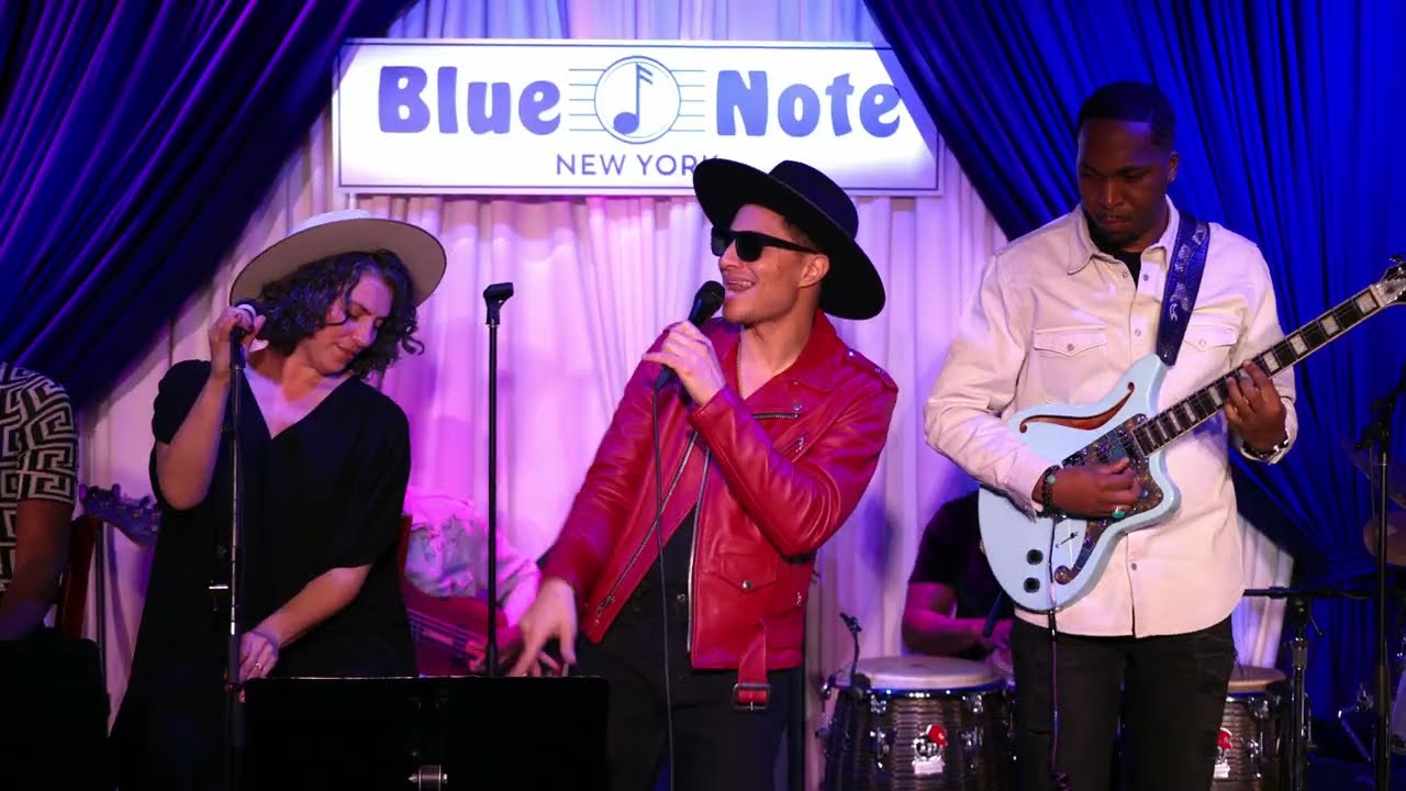 José James - Let's Get It (Live at The Blue Note NYC)